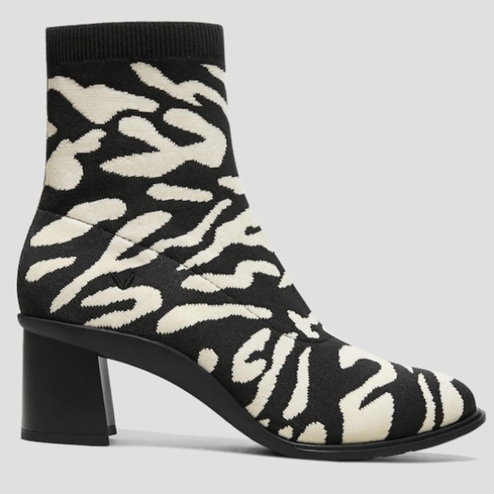 Viviaia Almond-Toe Heel Black & White Boots in Size 42/10.5